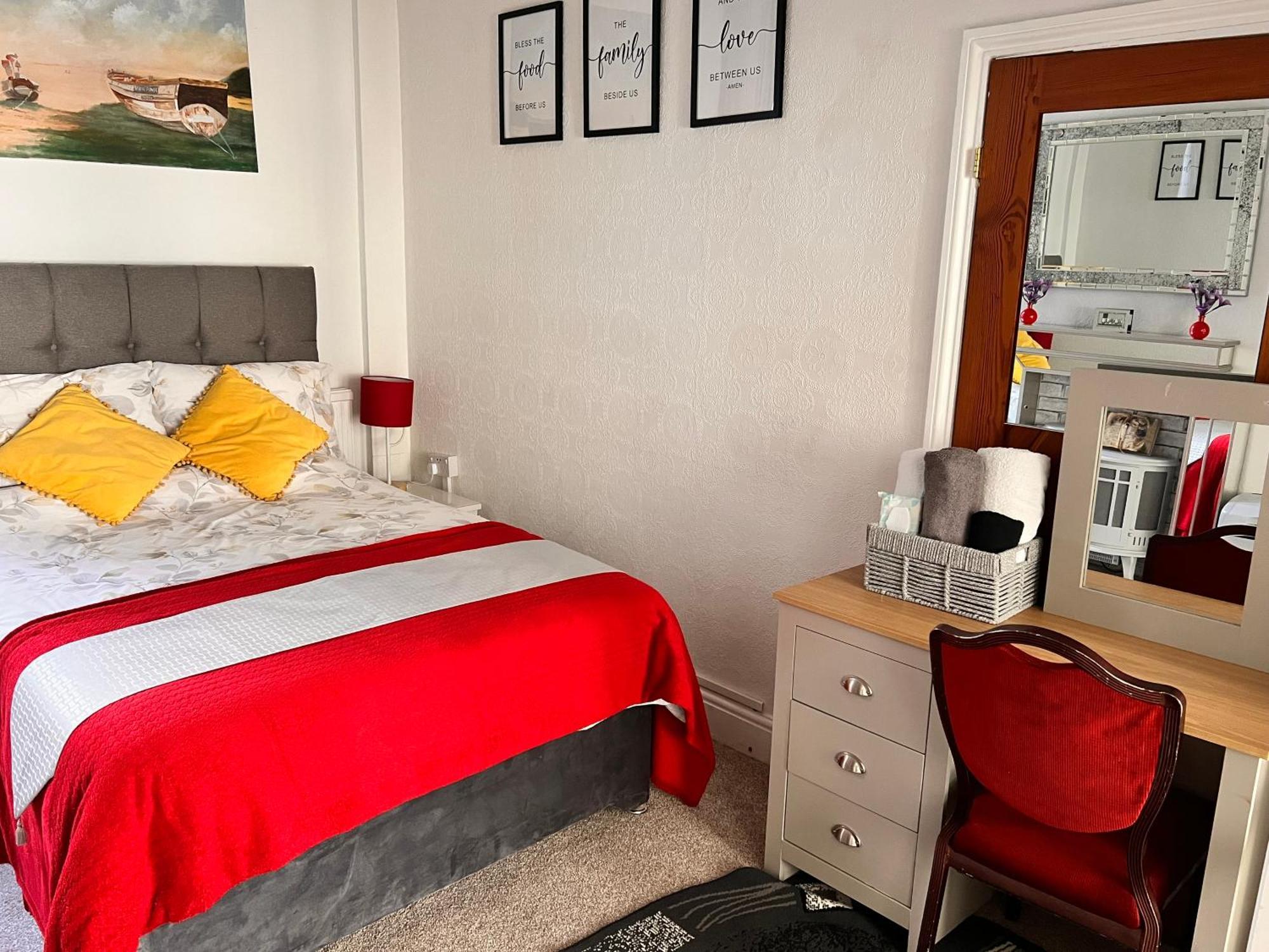 Victoria House - Self Catering Quiet Guesthouse - Adult Singles And Couples Only 黑潭 外观 照片